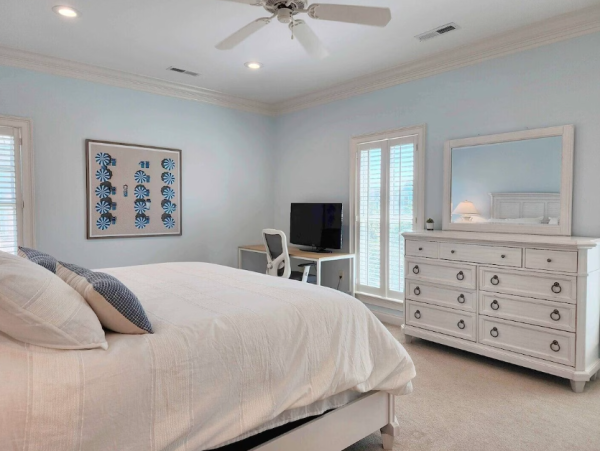 Luxury 5 Bedroom Beach Home- Steps to Beach